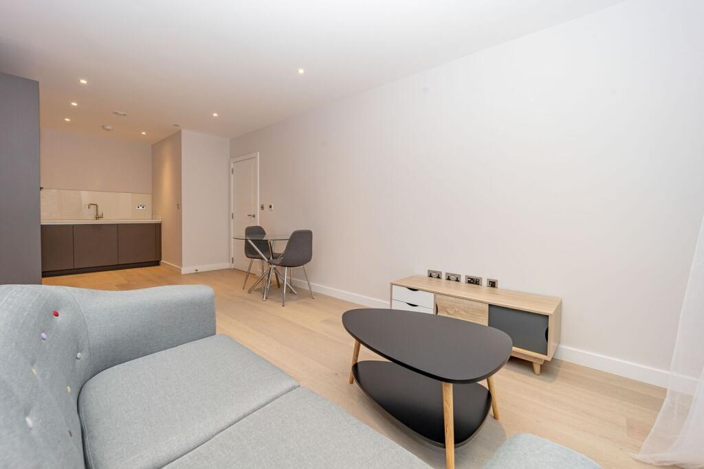 Ufford Street, Waterloo, London, SE1 - More