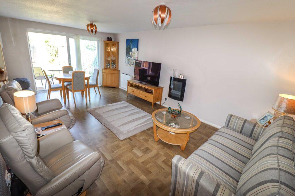 Bracklesham Road, Hayling Island photo 2