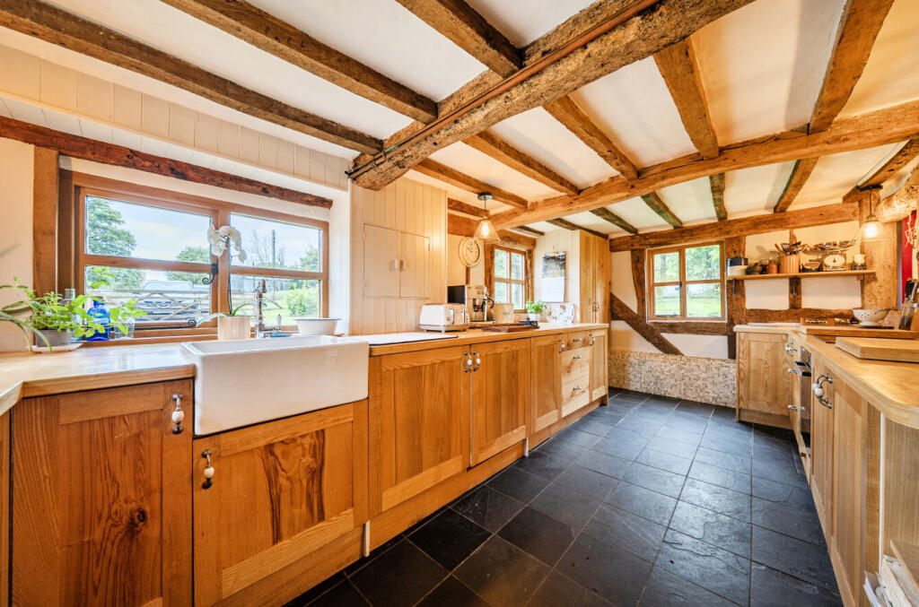 Tylwch, Llanidloes, Powys, SY18 - View 3