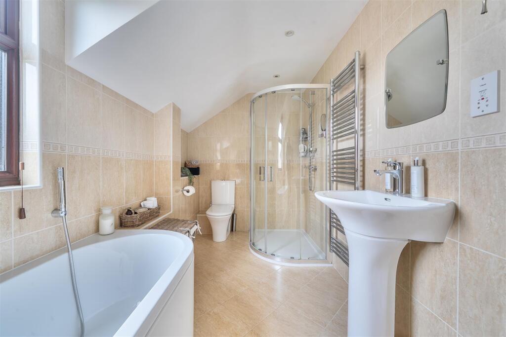 Weston Close, East Chinnock, Yeovil – další