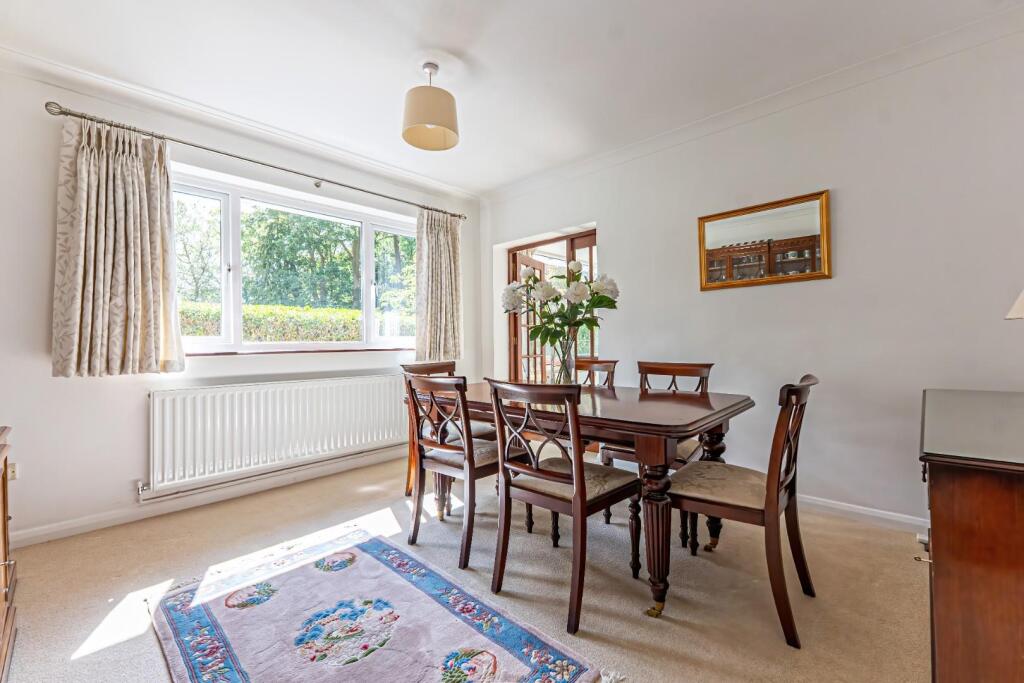 House in Luton - View 5