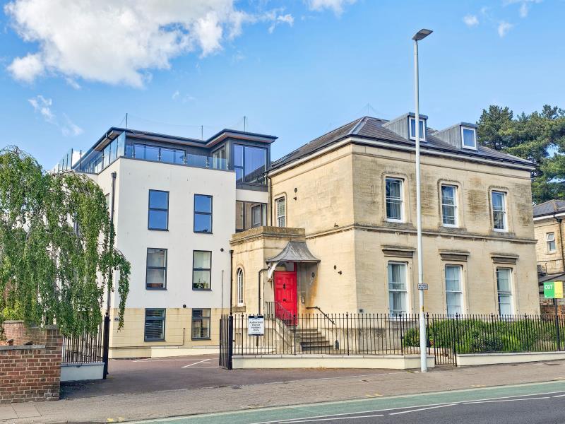 Main image of property: London Road, Gloucester