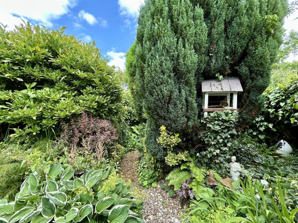 Additional image 31 of St. Kenelms Avenue, Halesowen