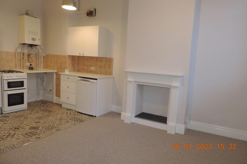 Apartment in Stoke-on-Trent - View 5