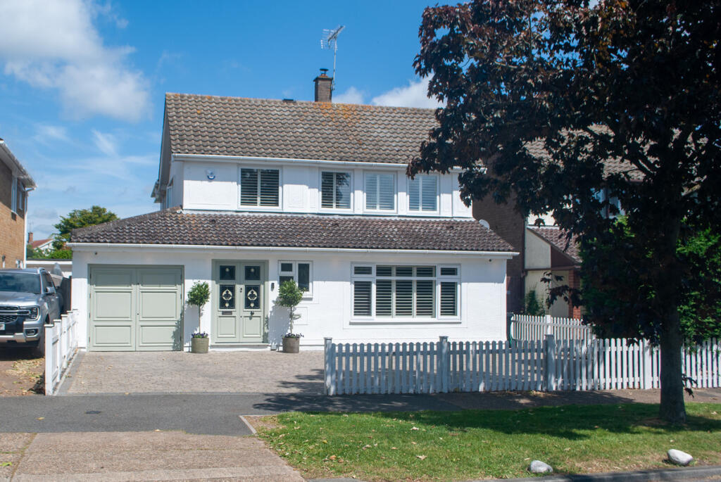 Main image of property: Scrub Lane, Benfleet, SS7 2