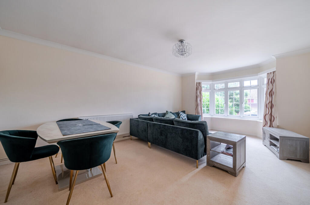 Apartment in Hart, Fleet - More