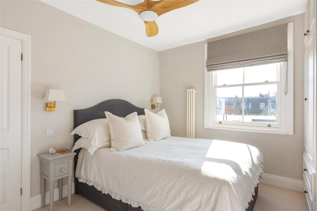 Apartment in London - View 5