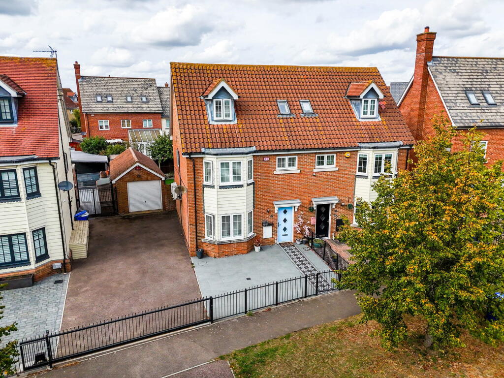 Main image of property: Guardian Avenue, North Stifford, Grays, RM16 5US
