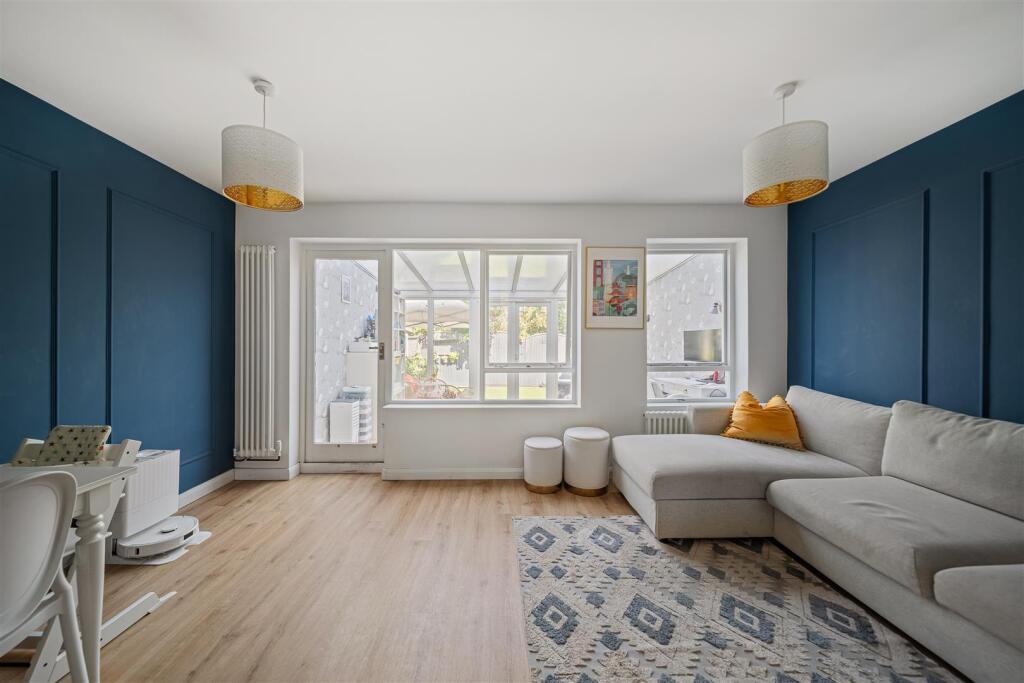 Main image of property: Doctors Close, Sydenham