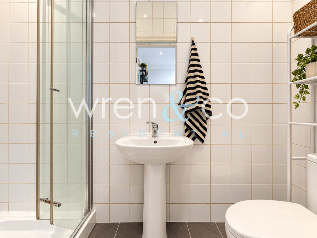 Apartment in London - View 5