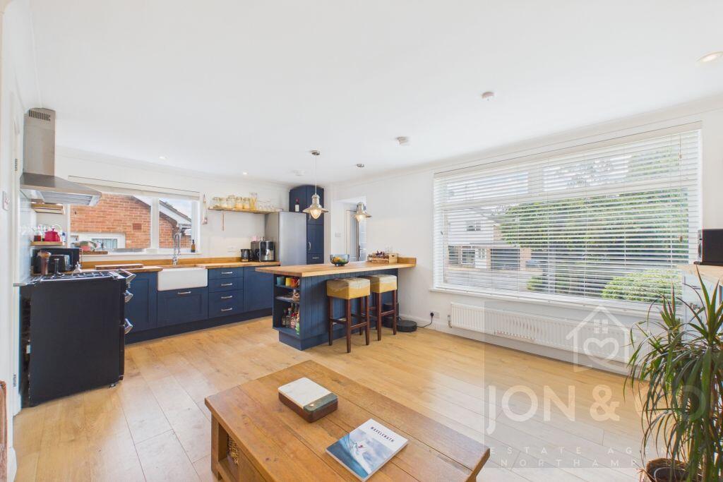 House in Northampton - View 2