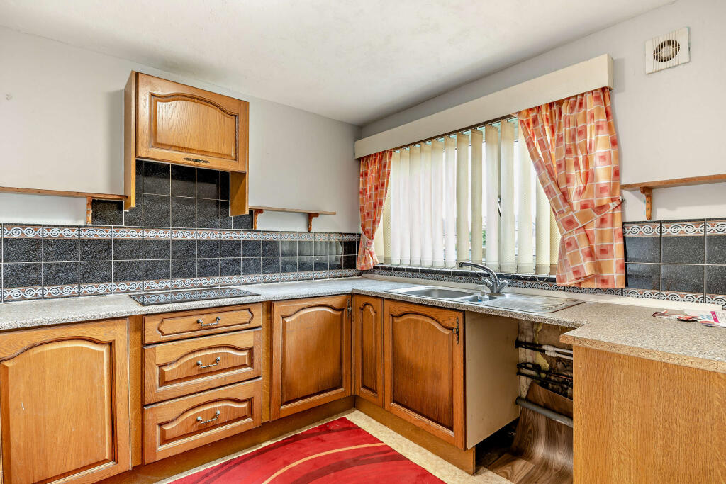 House in Stoke-on-Trent - View 5