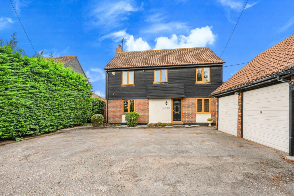 House in Chelmsford, East Hanningfield - View 2
