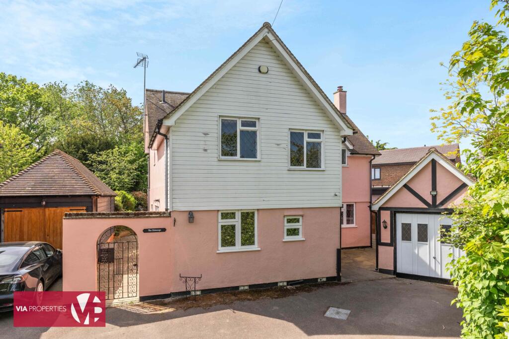 Main image of property: Middle Street, Nazeing, EN9