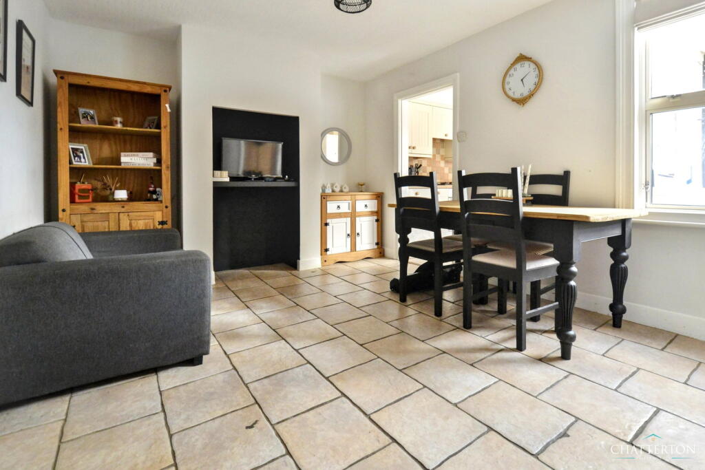 House in Evesham, Greenhill - More