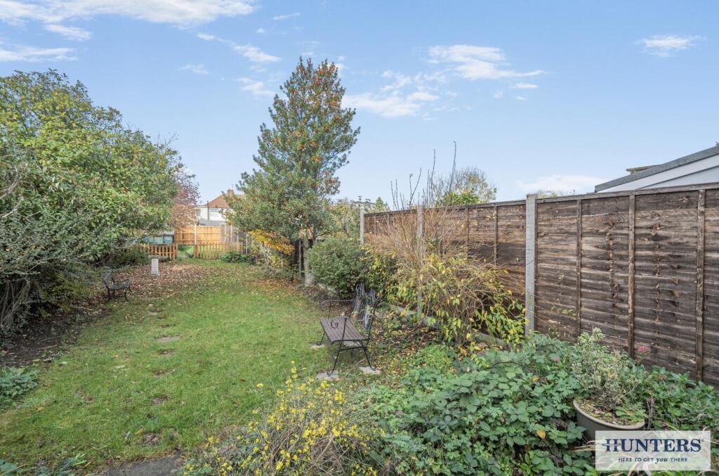 House in Sidcup, The Hollies, Blackfen - View 3