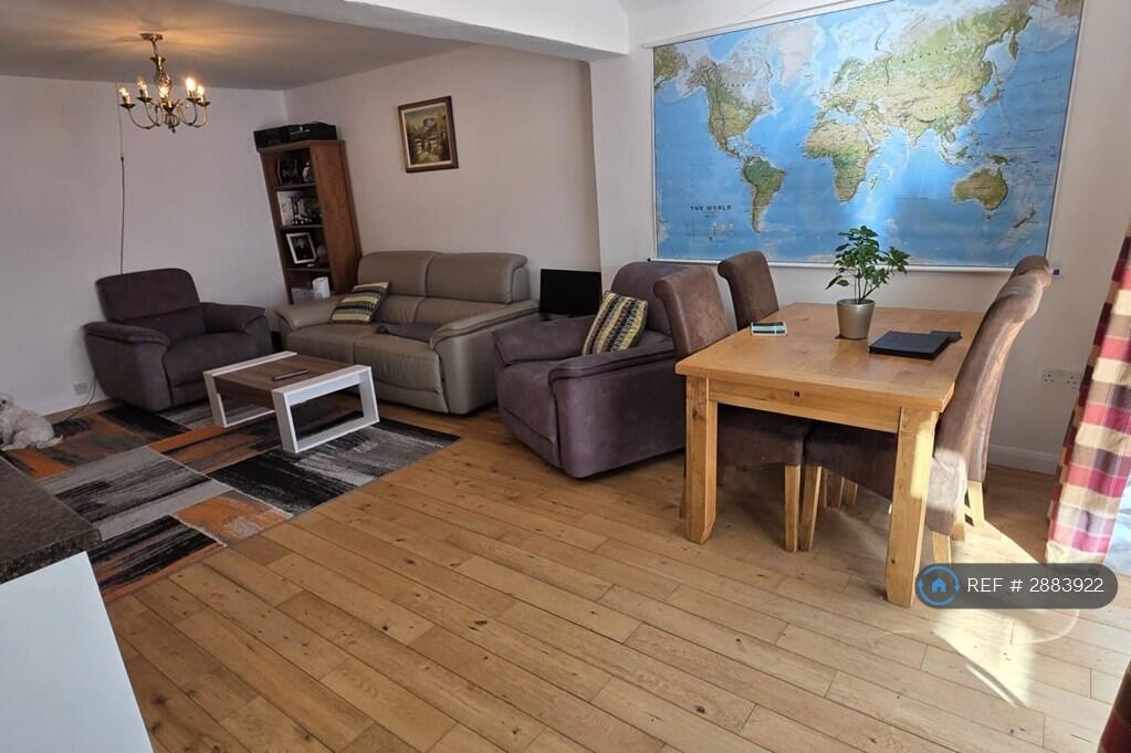House in Rochester - View 3