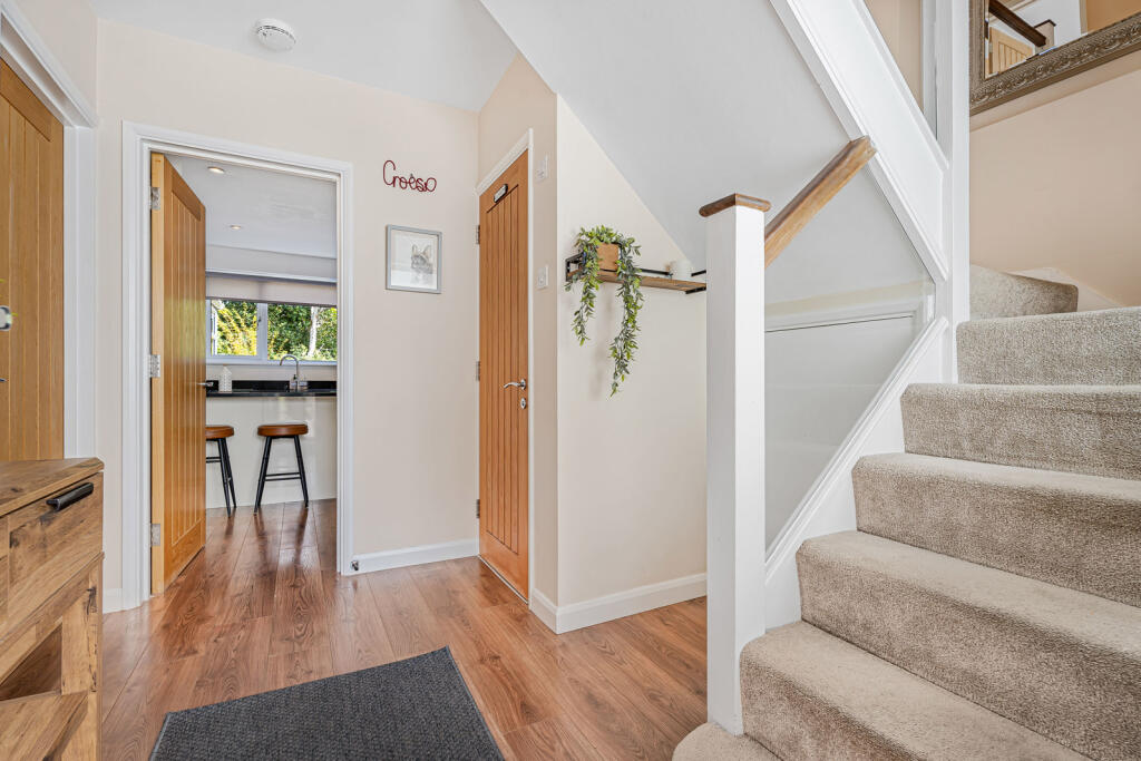 House in Twickenham - View 4