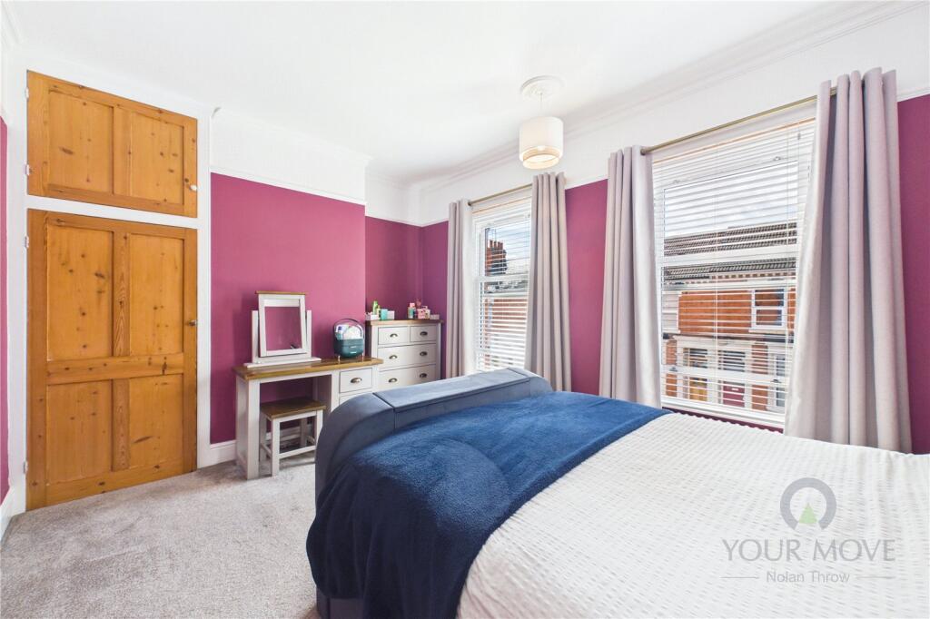 House in Northampton, Kingsthorpe Hollow - More