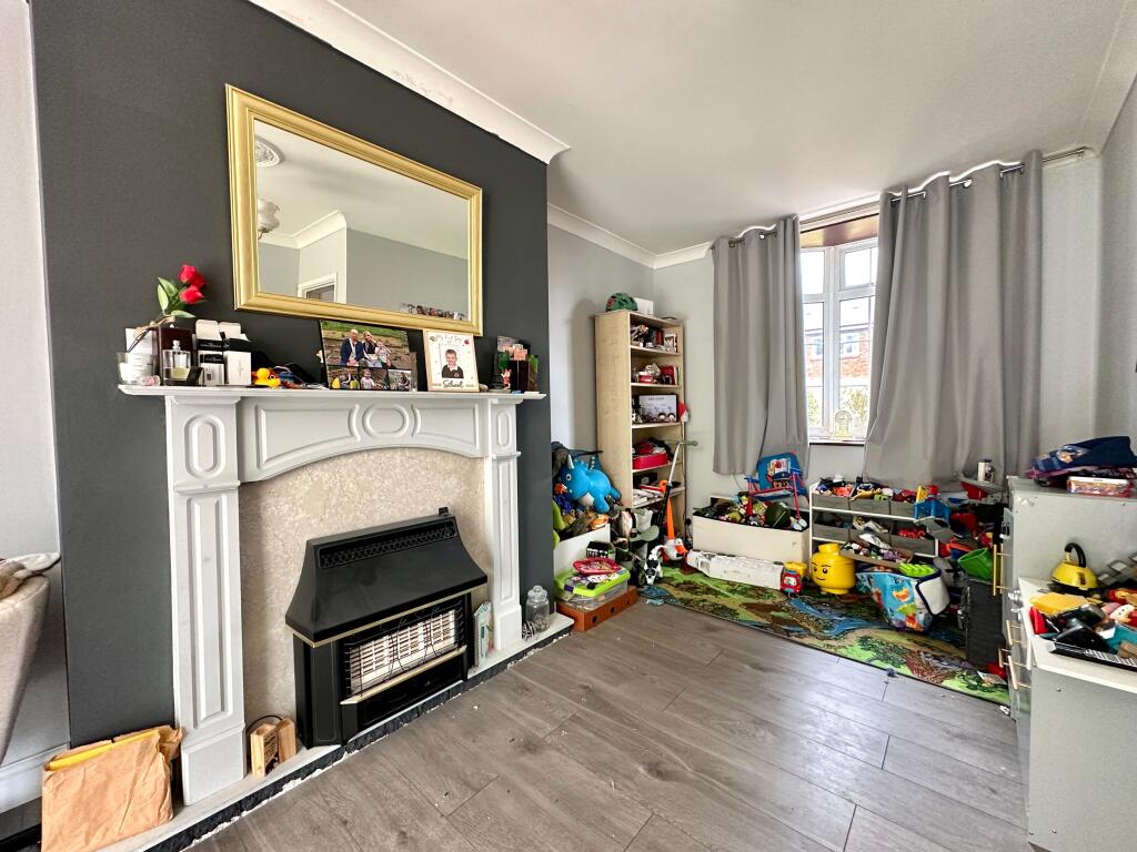 House in Walsall, Blakenall Heath - View 3