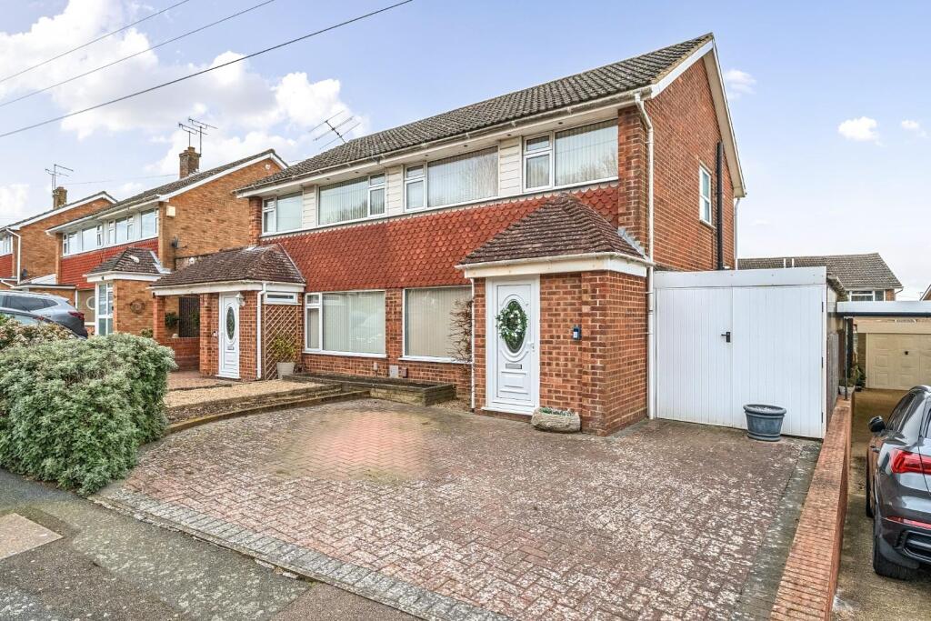 Main image of property: Cradlebridge Drive, Willesborough, Ashford TN24 0RG