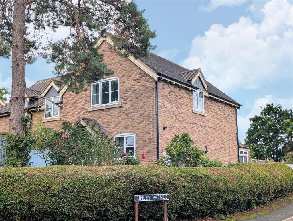 Main image of property: 1 The Pines, Linley Avenue, Pontesbury, Shrewsbury, SY5 0TE