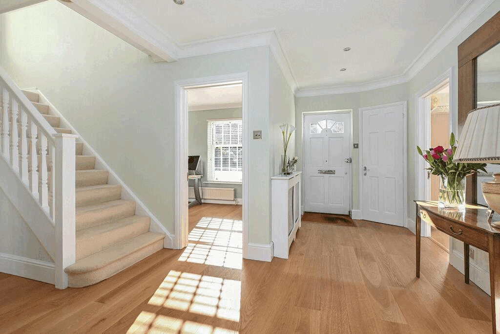 House in Guildford - View 5