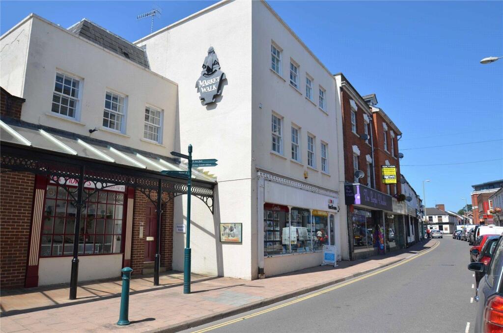 1-bed flat on Bampton Street, Tiverton, Devon, £92,500