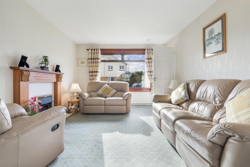 Glenavon Drive, Cairneyhill photo 4
