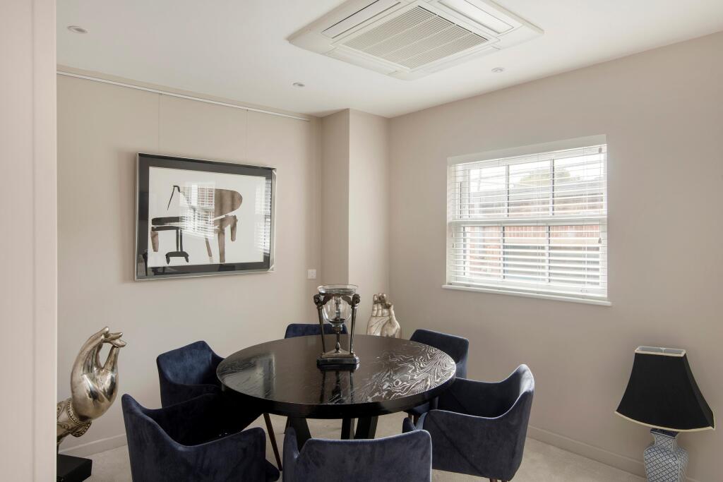 4 bedroom terraced house for rent