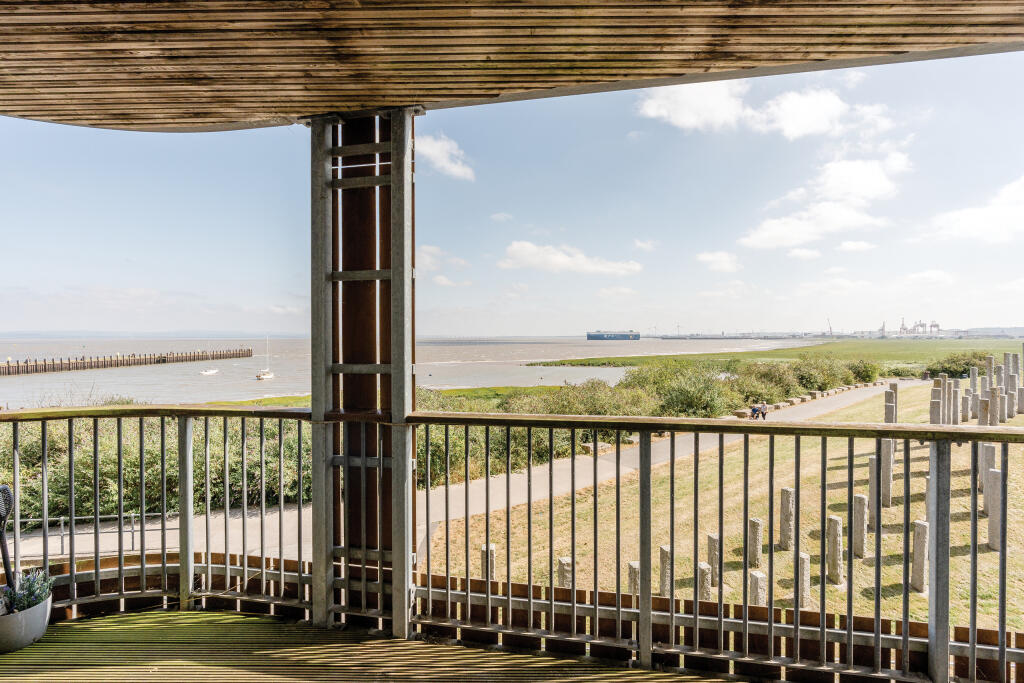 Apartment in Bristol, Port Marine - View 2