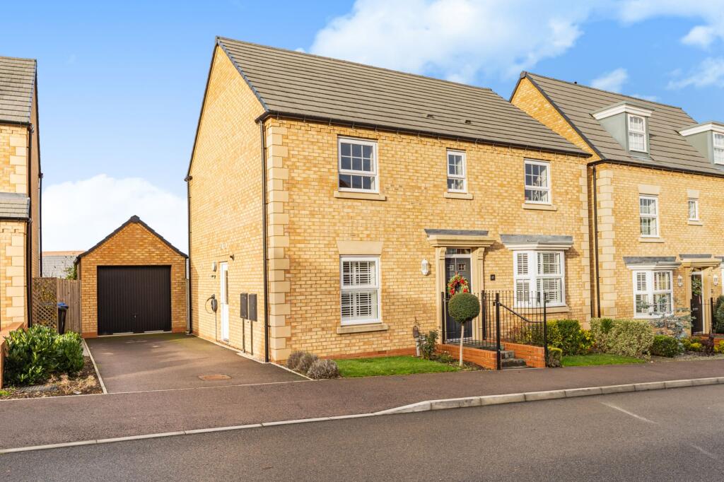 Main image of property: Heron Drive, Witney, OX28