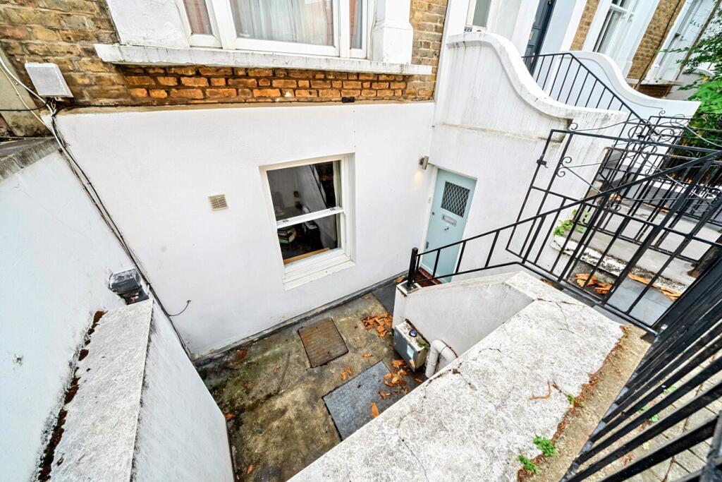 Apartment in London - More