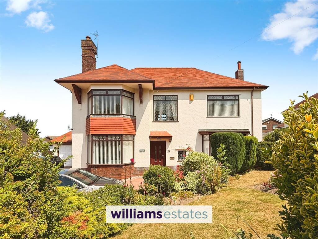 3-bed detached on Aberconway Road, Prestatyn, LL19, £550,000