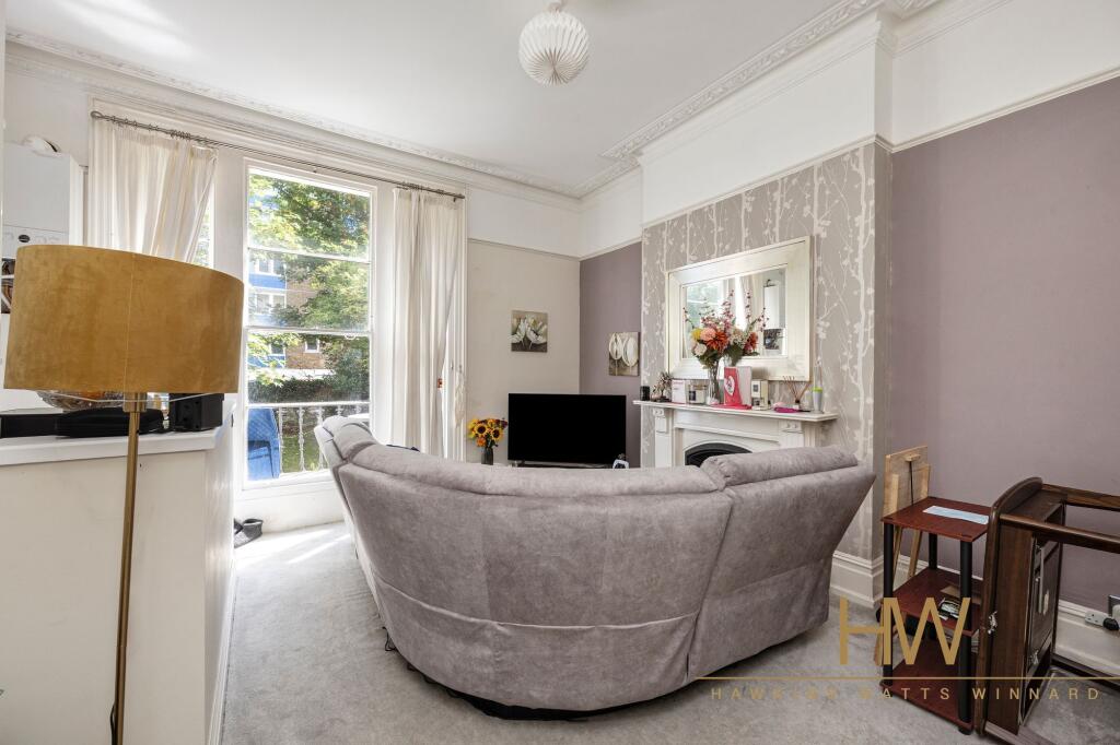 Apartment in Hove, Brunswick - More