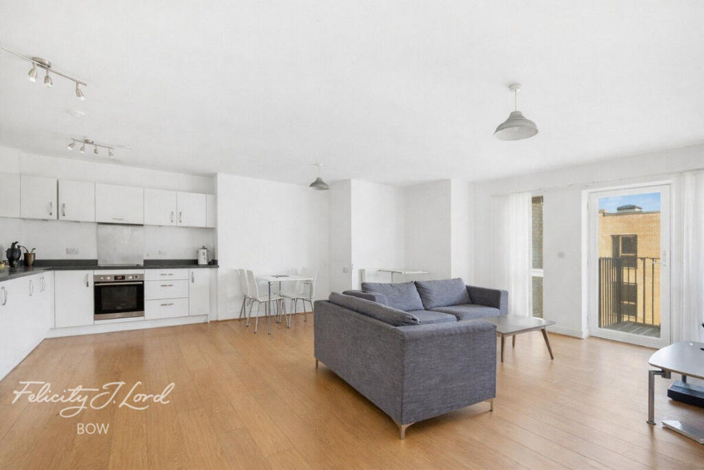 Main image of property: St Clements Avenue, London