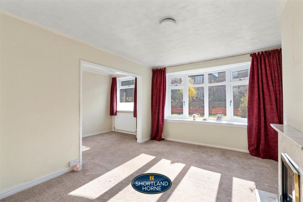 Apartment in Coventry, Stonehouse Estate, Willenhall - View 2
