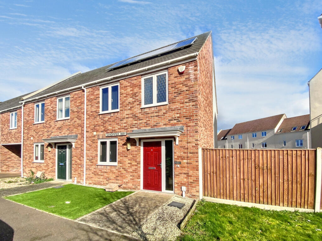 2-bed semi-detached on Sandpiper Way, King's Lynn, Norfolk, PE30, £190,000