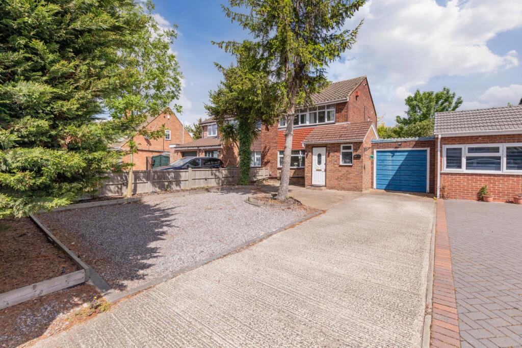 Main image of property: Parlaunt Road, Langley , SL3