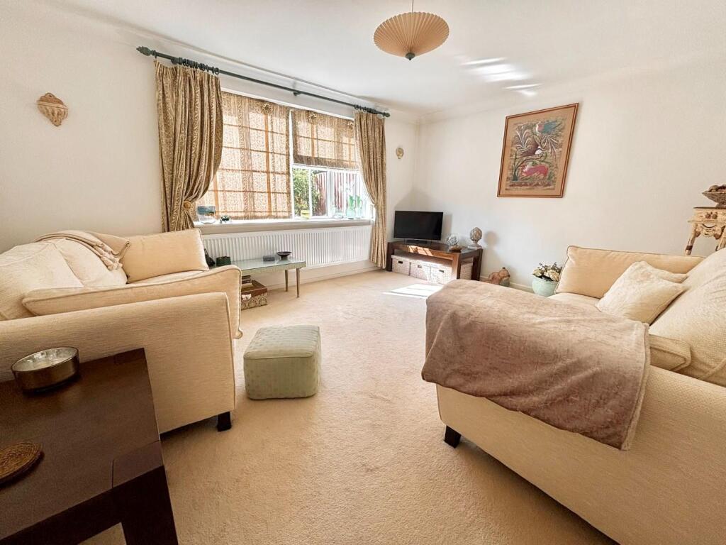 House in Northampton, Wootton - View 2