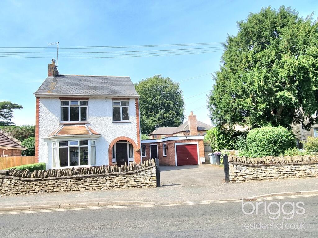 Main image of property: Stamford Road, Market Deeping, PE6