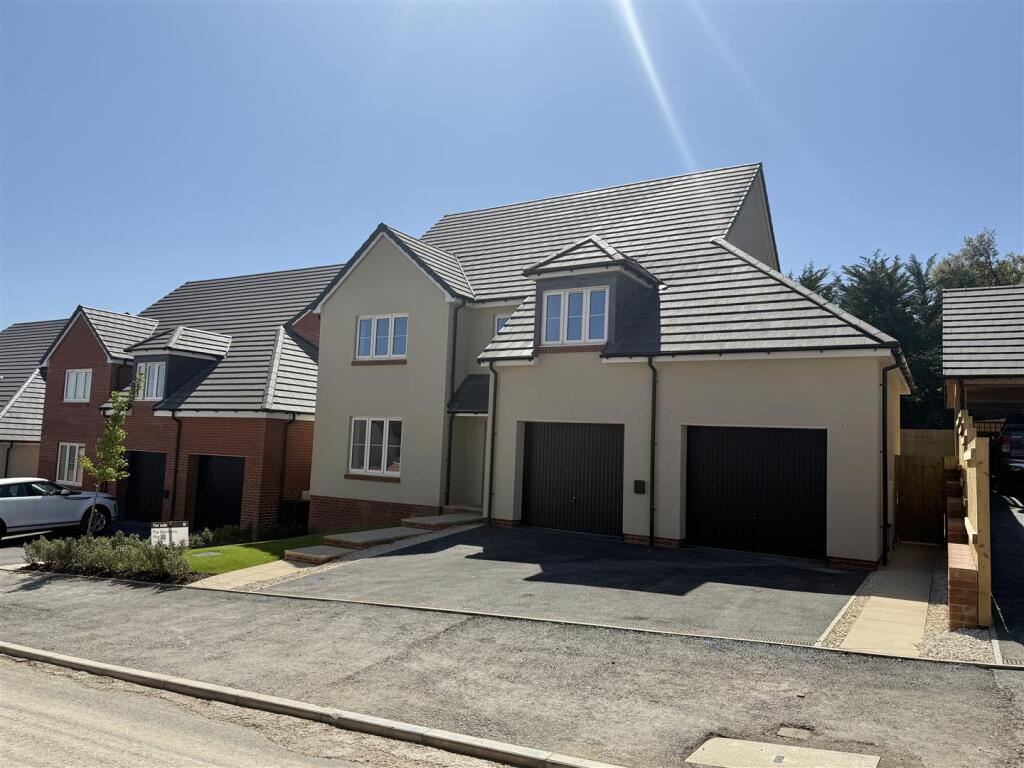 4-bed house on Limers Lane, Northam, Bideford, £580,000