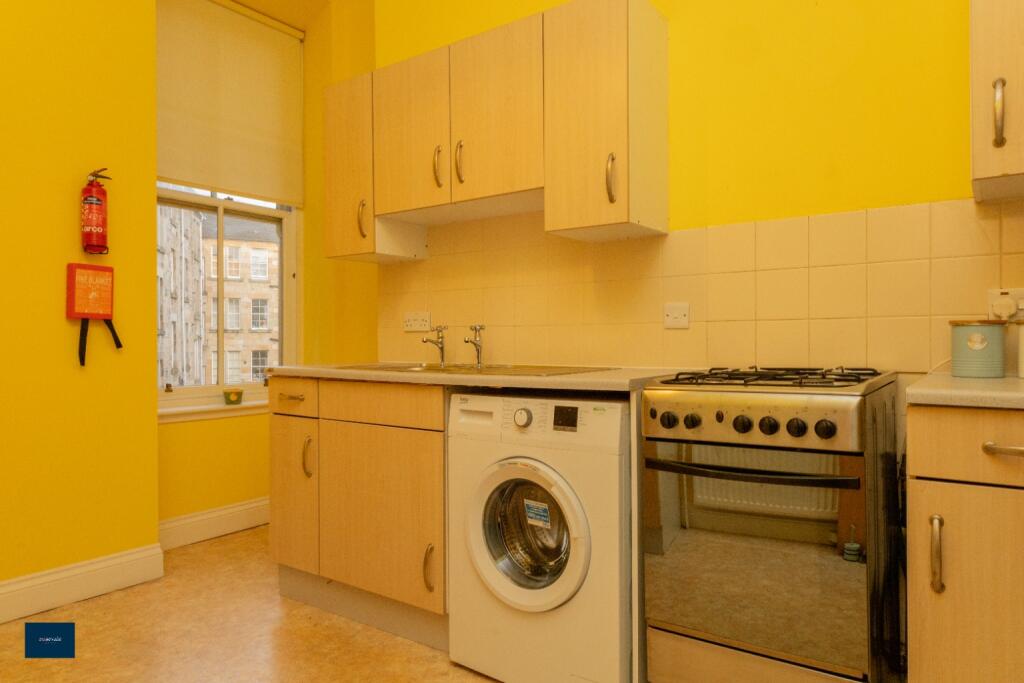 Apartment in Glasgow - View 5