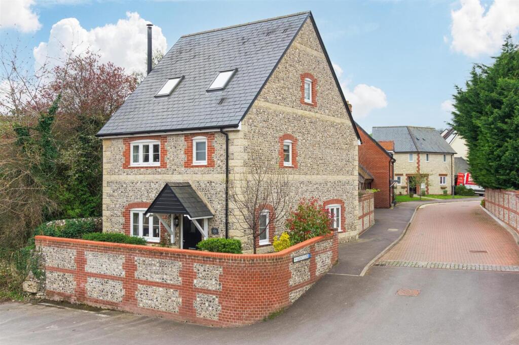 Main image of property: Giant Close, Cerne Abbas, Dorchester