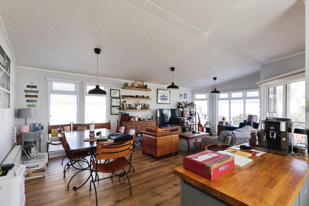 Main image of property: Welford Park, Barton Road, Stratford-upon-Avon, CV37