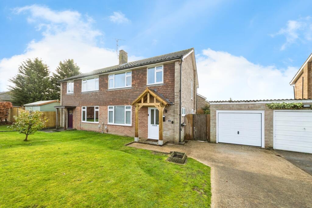 Main image of property: Weald Close, Horsham, West Sussex, RH13