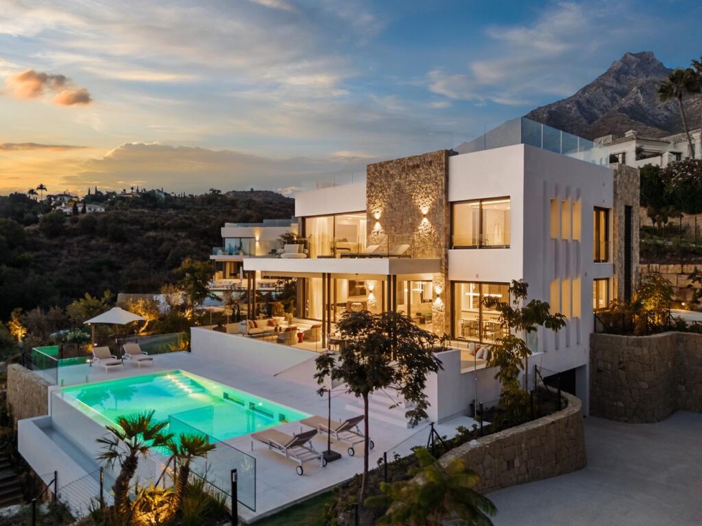 Main image of property: New Golden Mile,Málaga