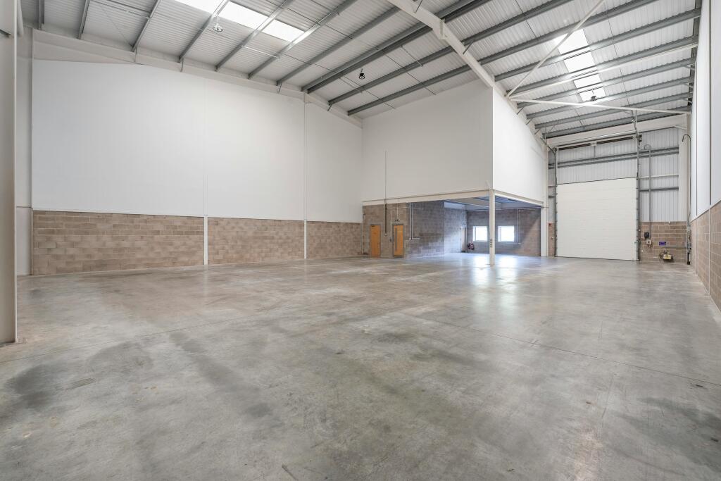 7 8 Langley - Indicative Warehouse 1.jpg
