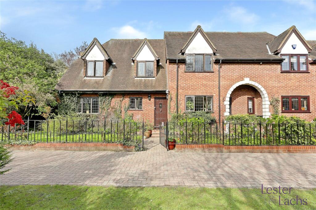 Main image of property: Barton Friars, Chigwell, IG7