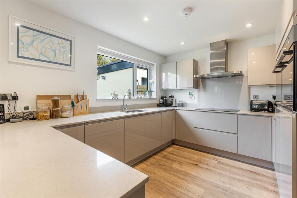 Furzedown Road, Malborough, Kingsbridge photo 3